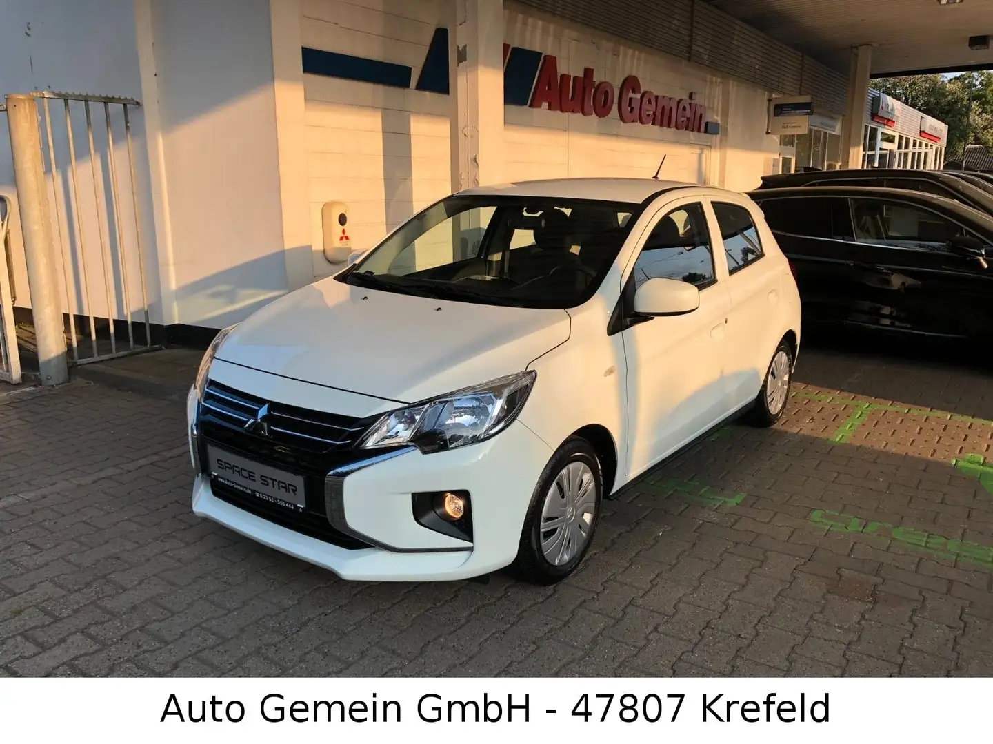 Mitsubishi Space Star Select 1.2 5-Gang mit Klima, Zentral Weiß - 1