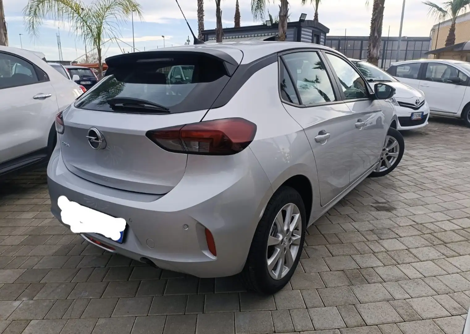 Opel Corsa 1.5 GS Line s&s 100cv Plateado - 2