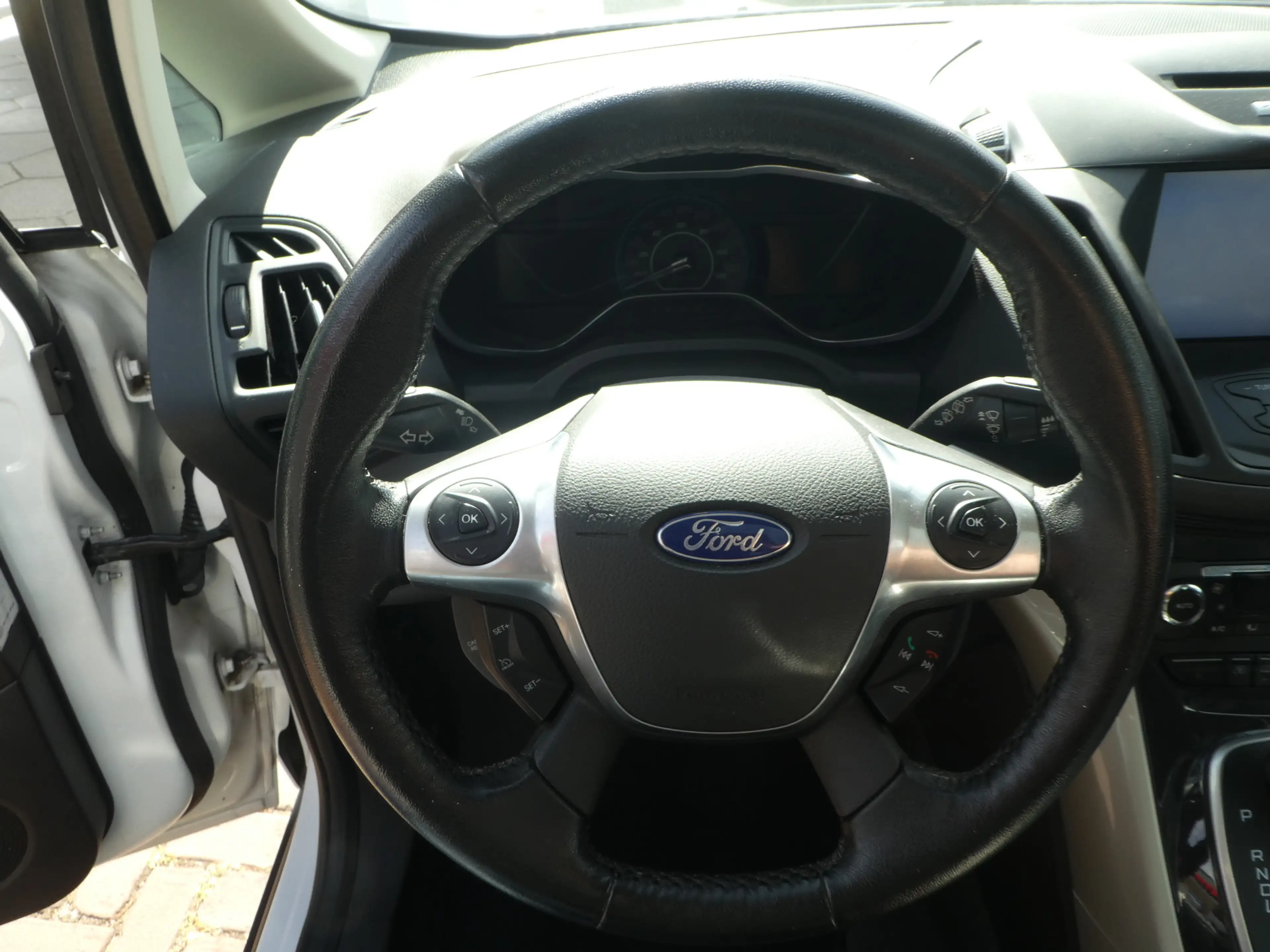 Ford C-Max 2.0 Plug-in Hybrid Titanium Plus Automaat — photo 26