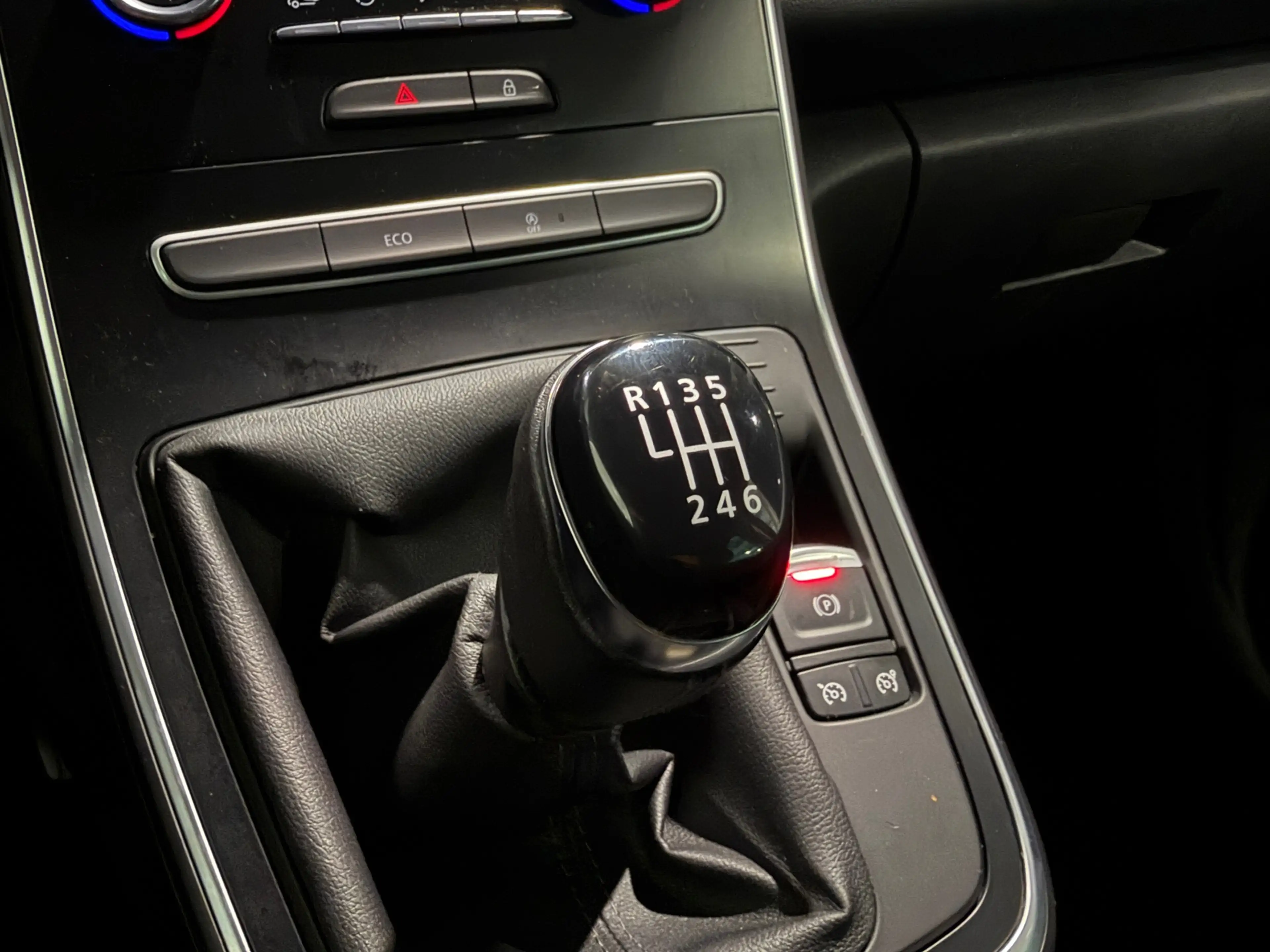 Renault Grand Scenic 1.3 TCe Limited 7p. Keyless|Navigatie|Carplay/Andr — photo 22