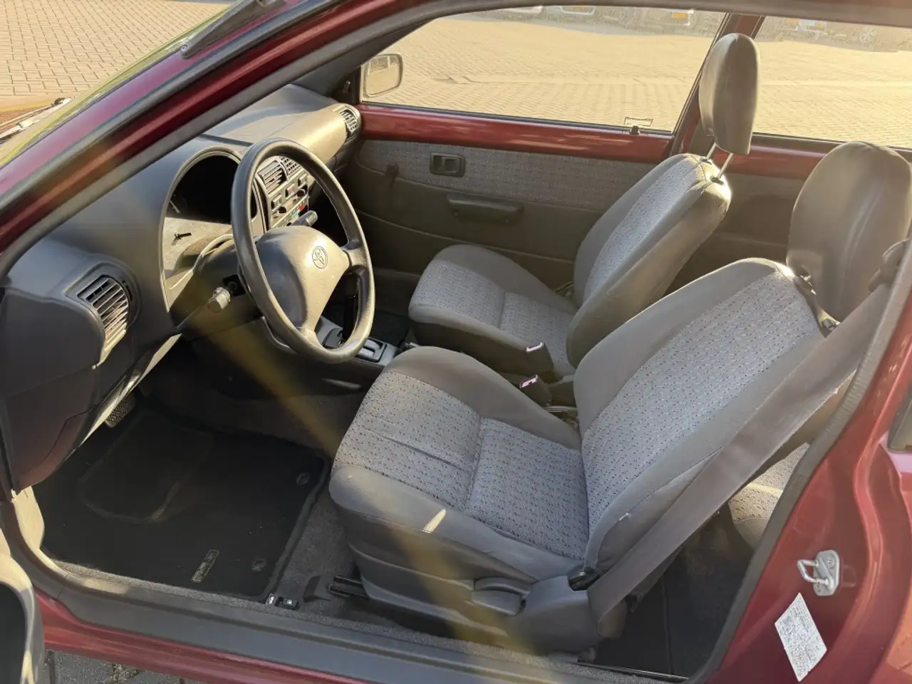 Toyota Starlet 1.3i, foto 11