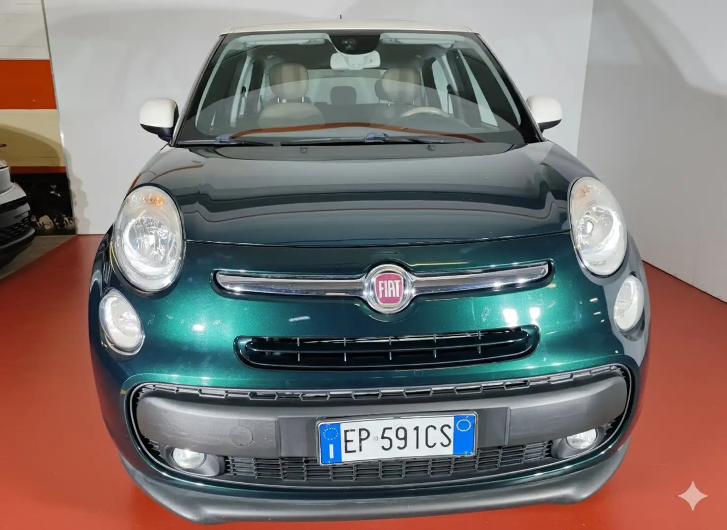 Fiat 500L 1.4 95cv Lounge Bicolore con Tetto in Vetro + R17 Grün - 2