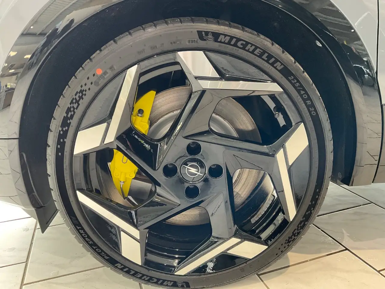 Opel Mokka-E Mokka e GSE ACC+Alcantara+LED+Navi+SHZ+Kam.+PDC 3