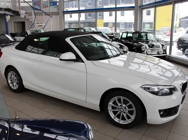 BMW 218 218 i Cabrio Automatik Advantage