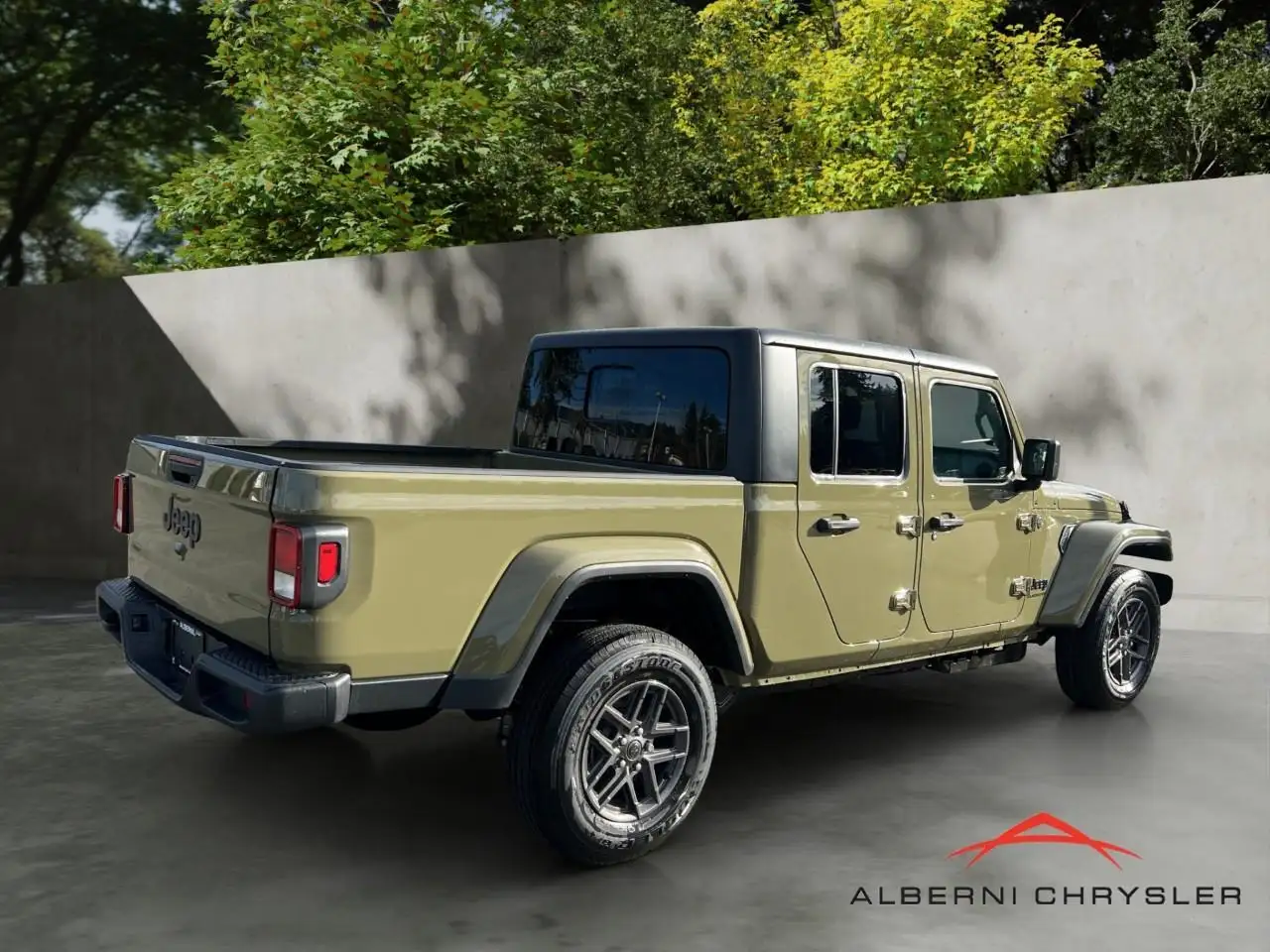 Jeep Gladiator photo Jeep Gladiator
