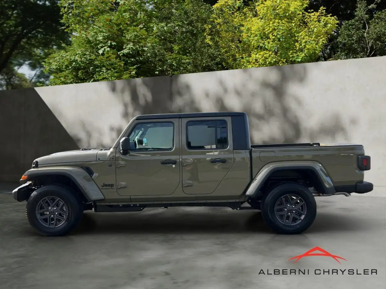 Jeep Gladiator photo Jeep Gladiator