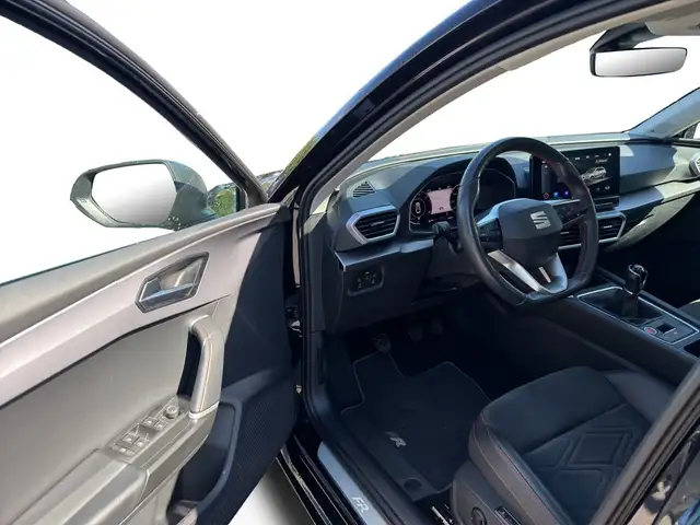 Seat Leon view 13
