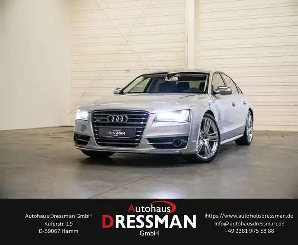 Audi S8 4.0TFSI LED PANO BOSE AHK ACC LUFT KAMERA 21z