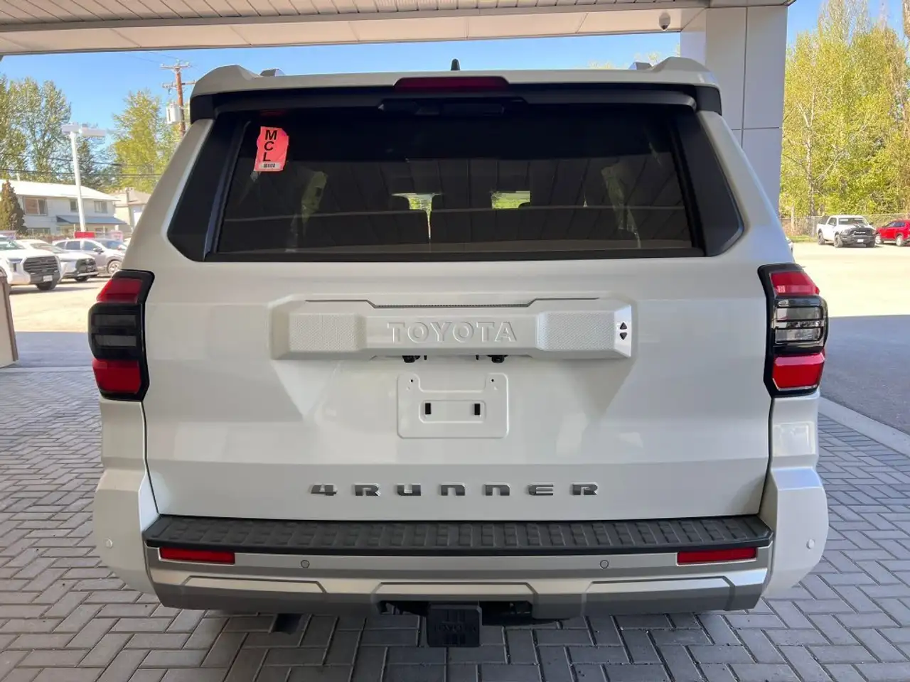 Toyota 4-Runner снимка Toyota 4-Runner