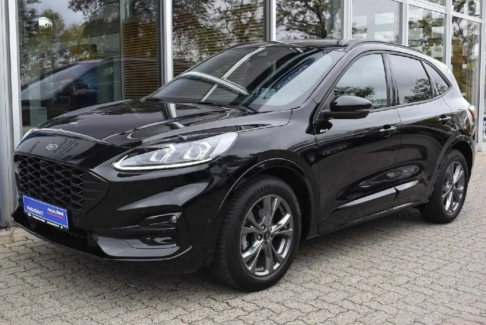 Ford Kuga ST-Line X Schwarz - 2