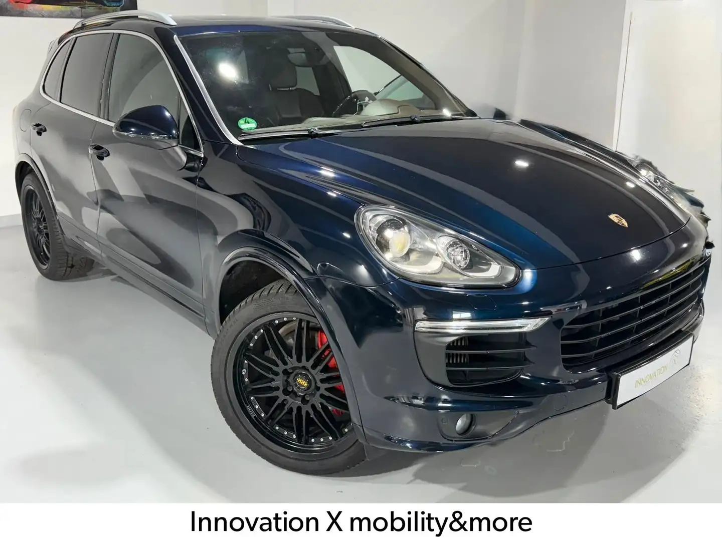 Porsche Cayenne NAVI-SHZ-CAM-AHK-GTS Sport Design Paket Noir - 1