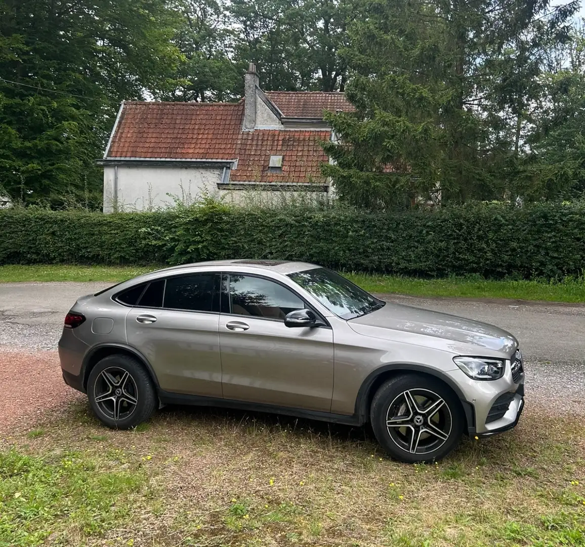 Mercedes-Benz GLC 200 Бежевий - 1