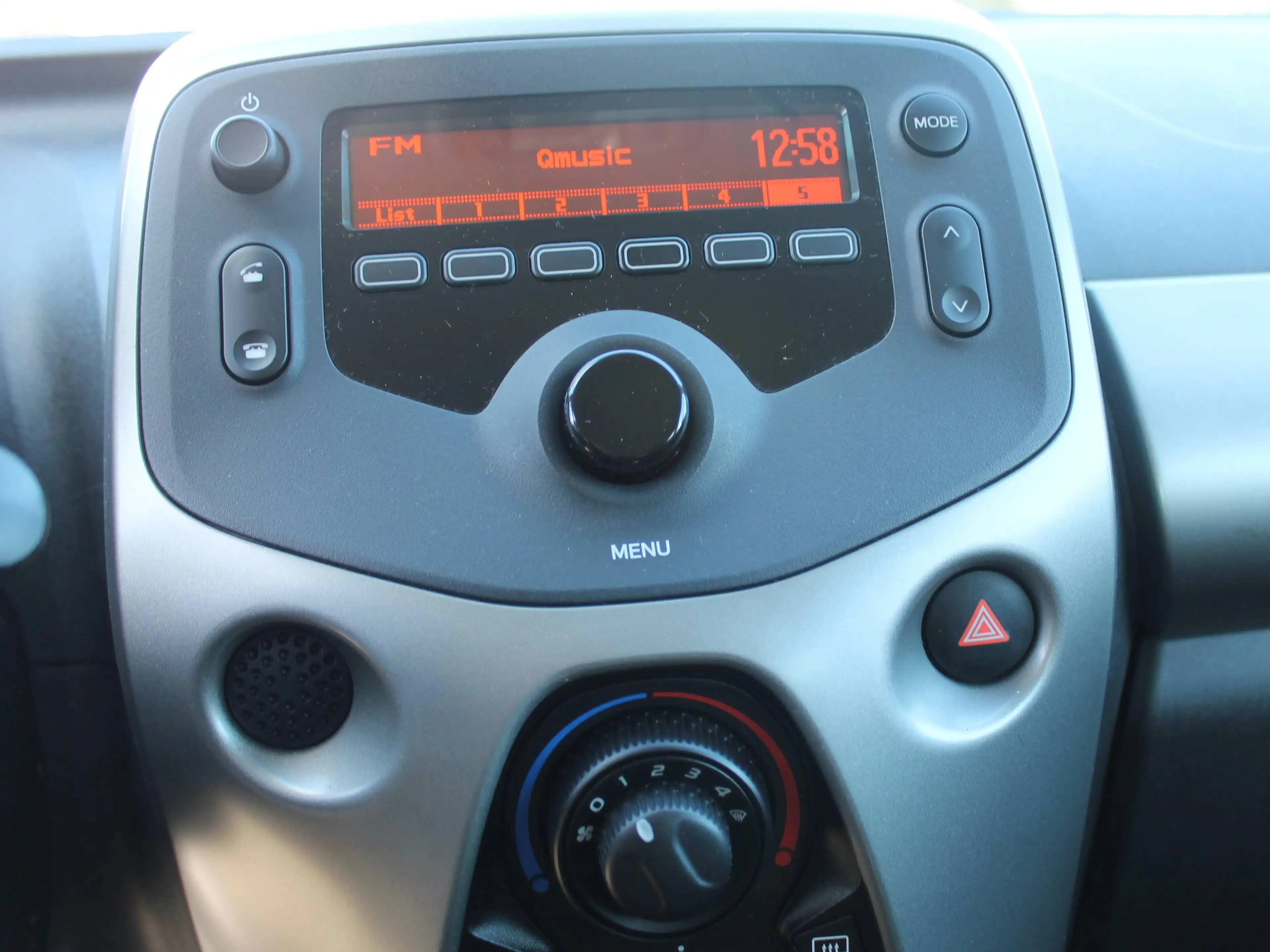 Citroen C1 C1 1.0 VTi Live — photo 13