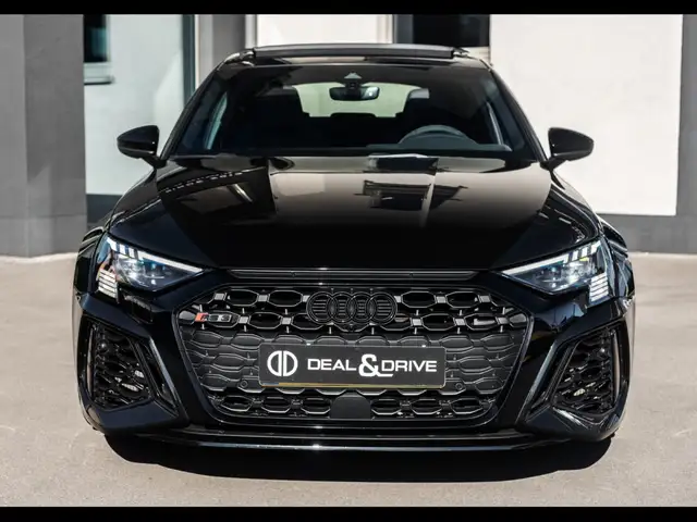 Audi RS3 view 5