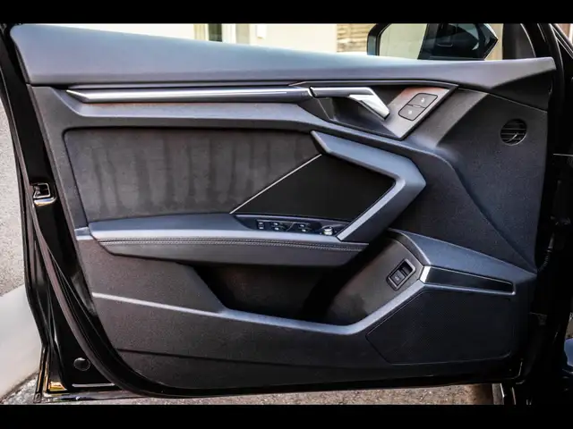 Audi RS3 view 10