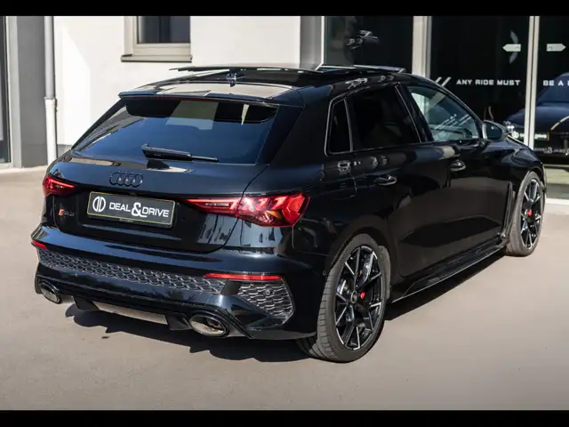 Audi RS3 view 7