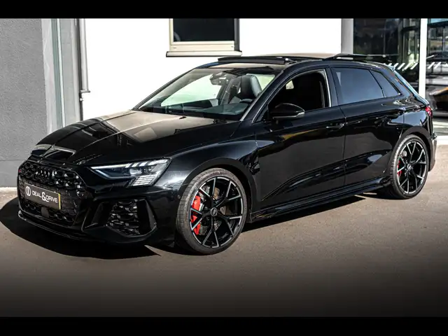 Audi RS3 view 8
