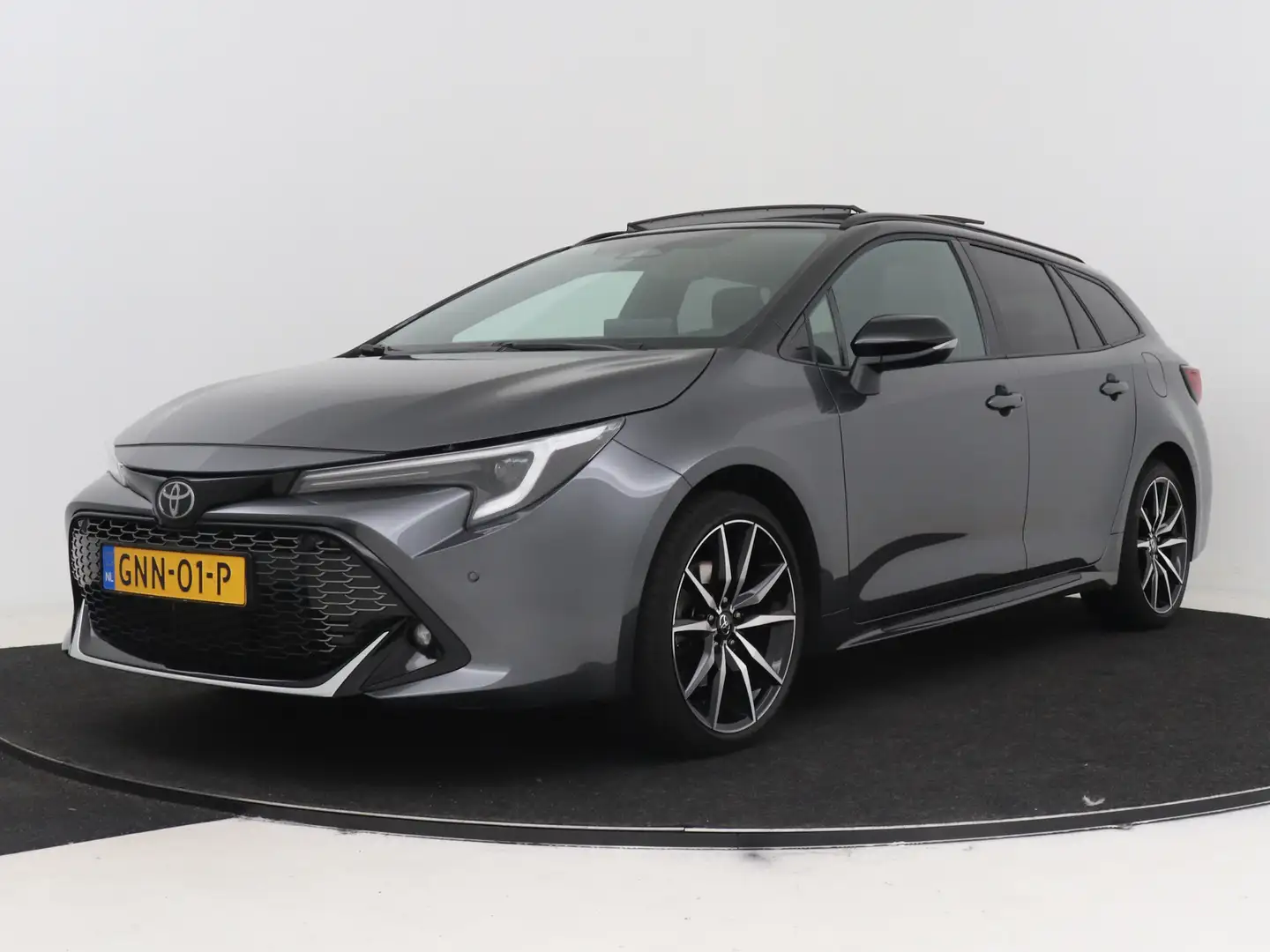 Toyota Corolla Touring Sports Hybrid 200 Business GR Sport Plus | Gris - 1