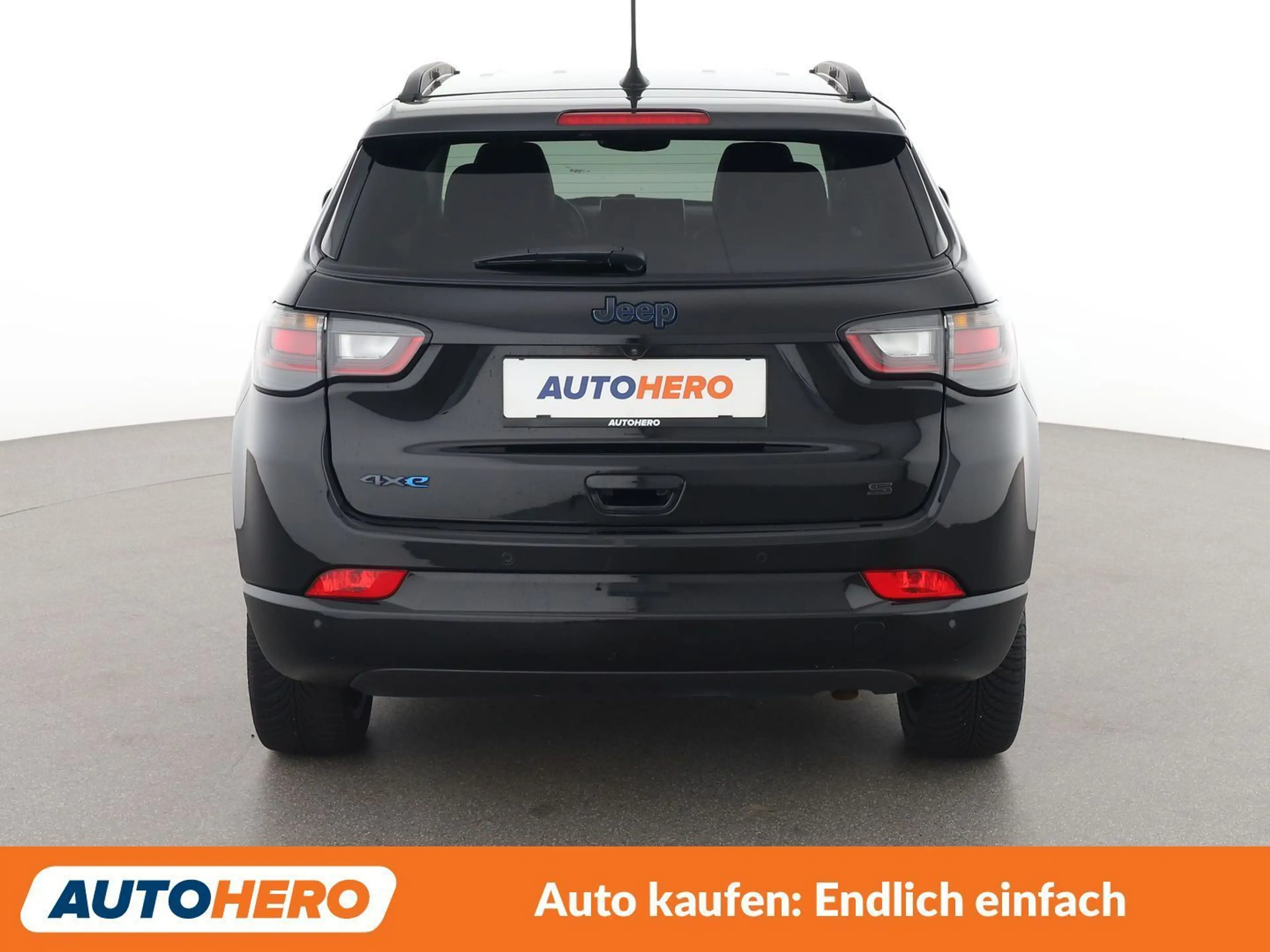 Jeep Compass 1.3 T4 4xe Plug-in Hybrid S — photo 5