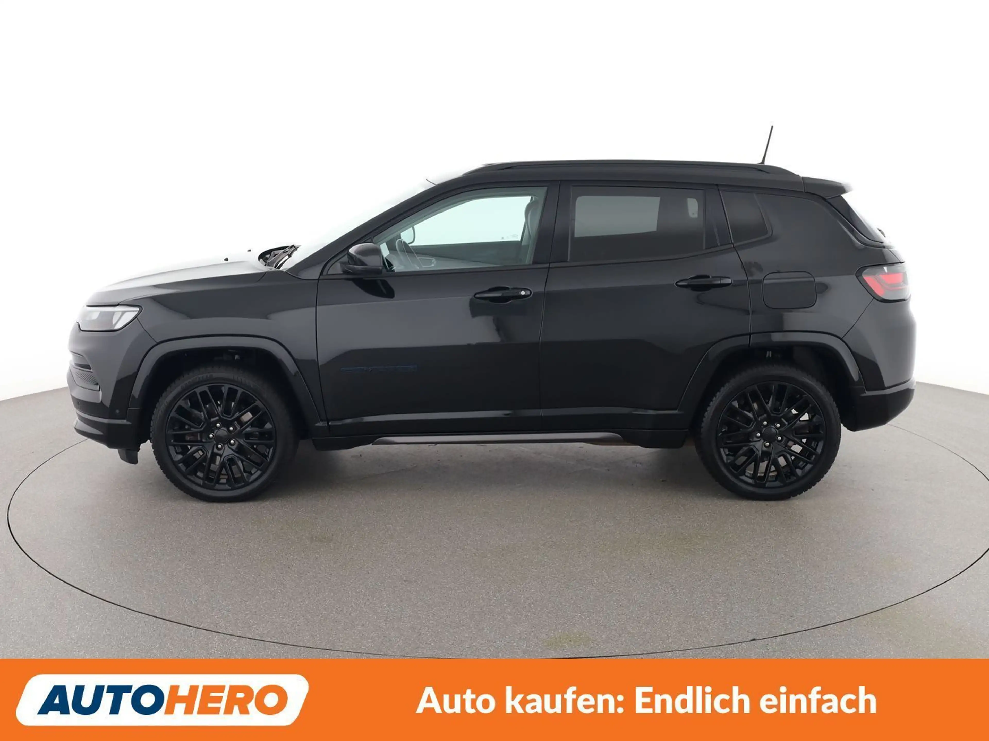Jeep Compass 1.3 T4 4xe Plug-in Hybrid S — photo 3
