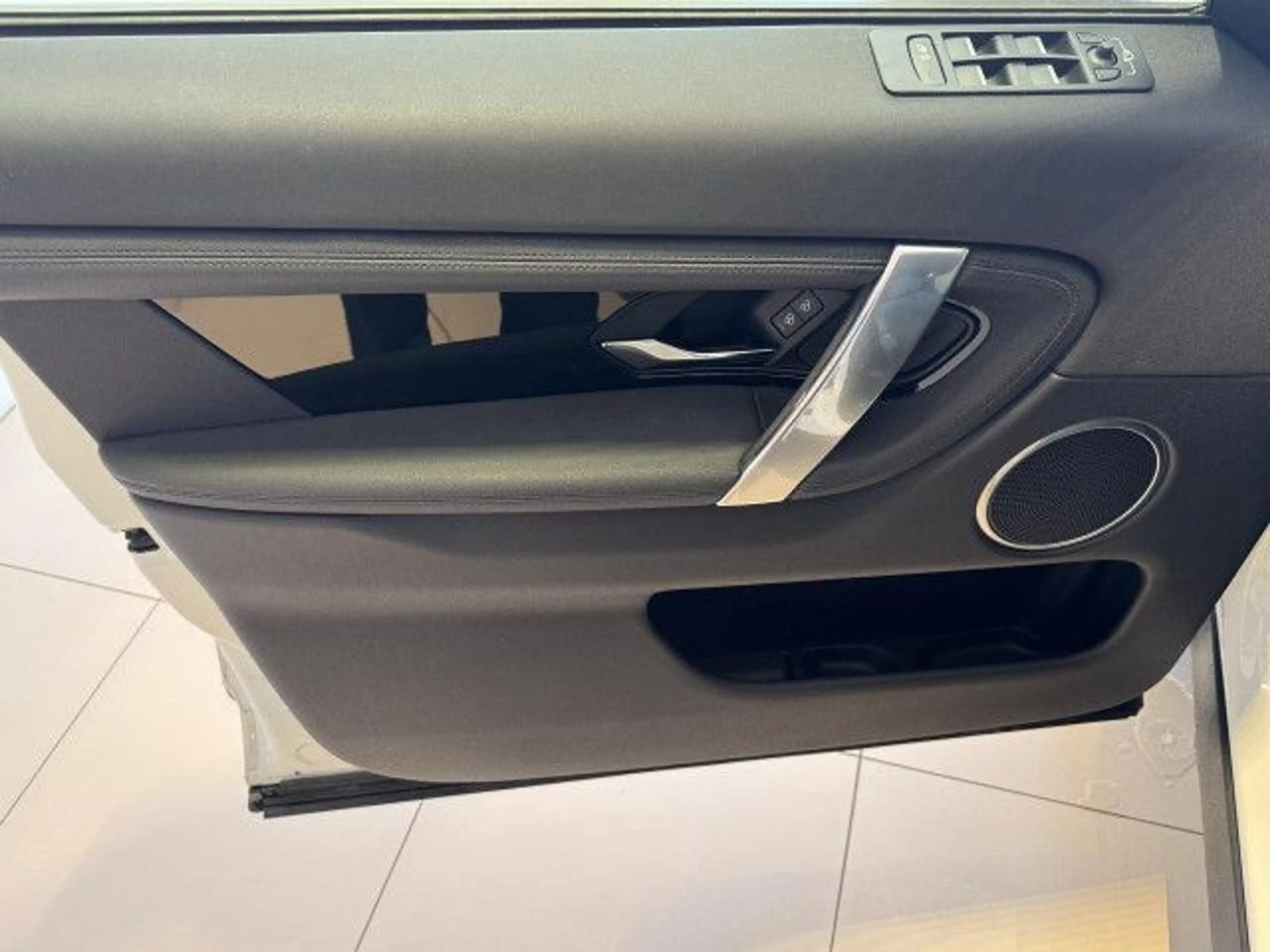 Land Rover Discovery Sport D165 AWD Pivi-Pro Winter Paket LED — photo 8