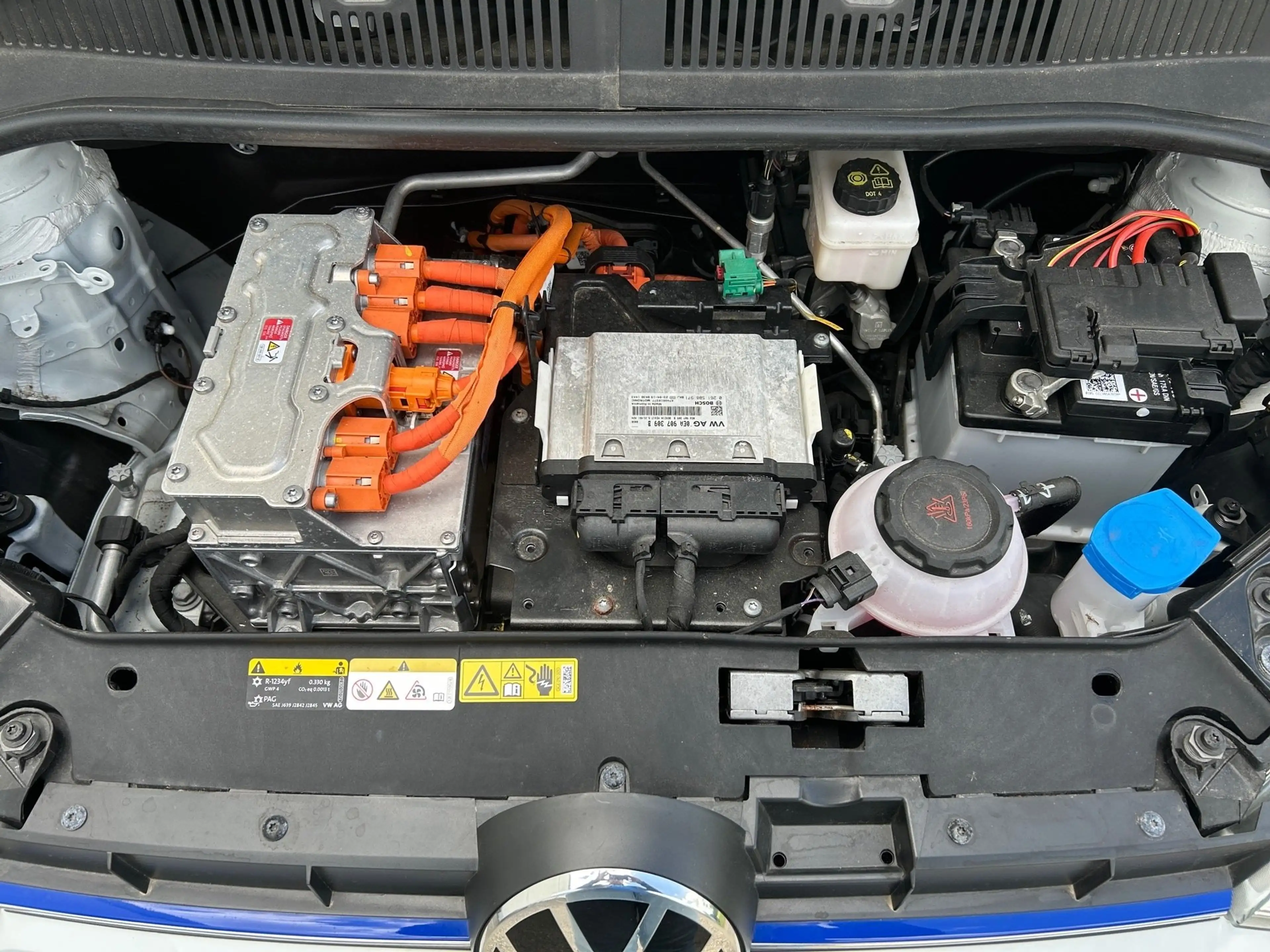 Volkswagen e-up! Edition *KAMERA*SITZHZG*TEMPOMAT*BLUETOOTH* — photo 8