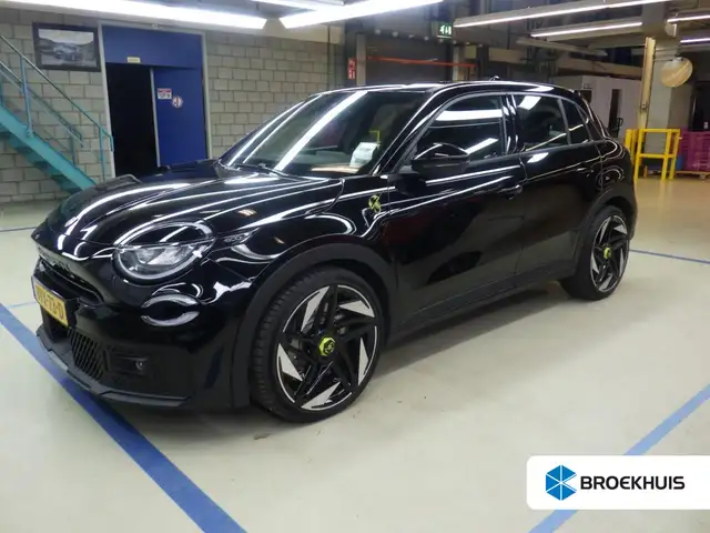 Abarth 600e Turismo 54 kWh | Origineel NL auto | Nieuwprijs €4