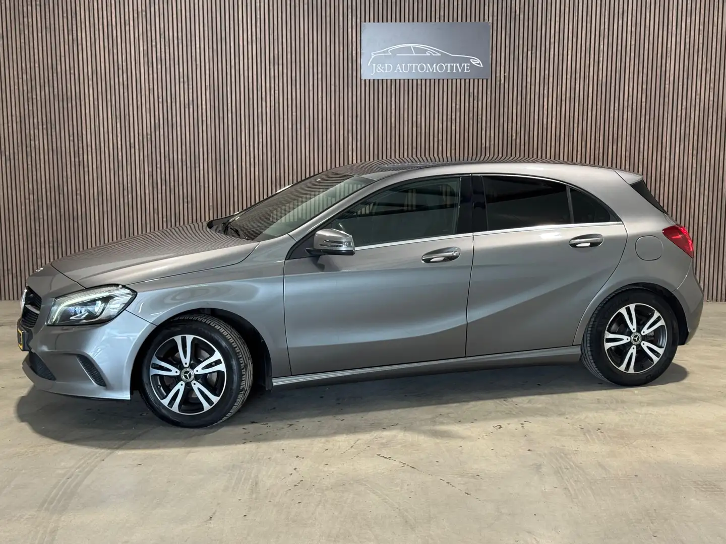 Mercedes-Benz A 180 180d Business 2017 LED NAVI CAMERA CRUISE Grigio - 1