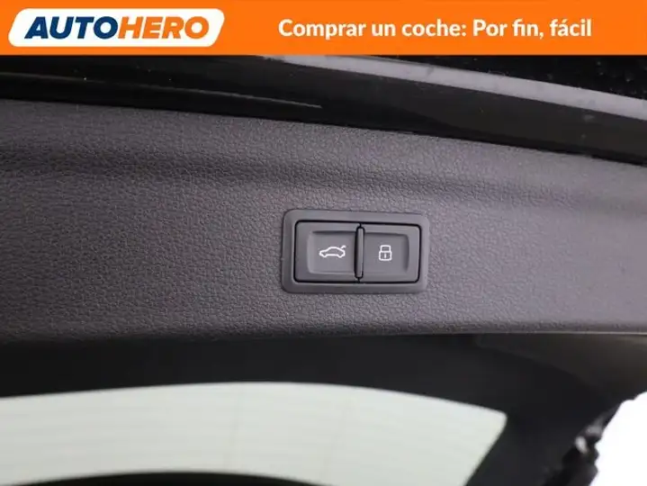 Audi Q3 2020, foto 32