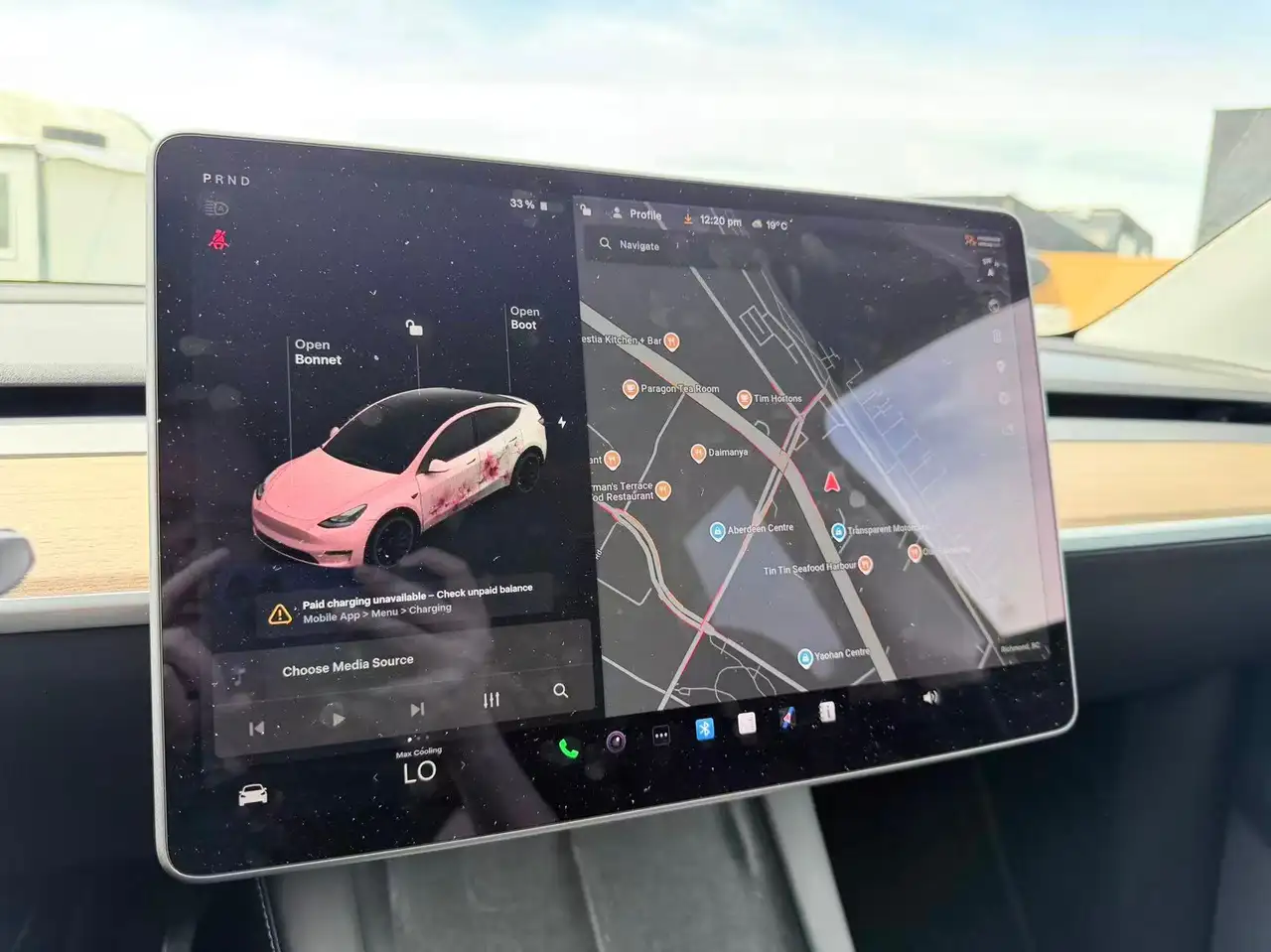 Tesla Model Y photo Tesla Model Y