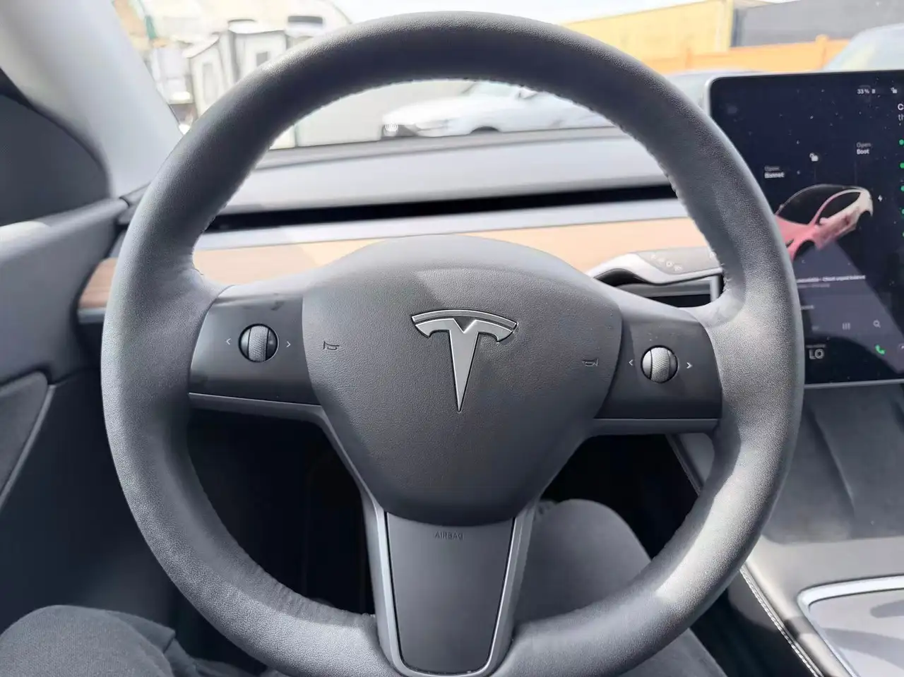 Tesla Model Y photo Tesla Model Y