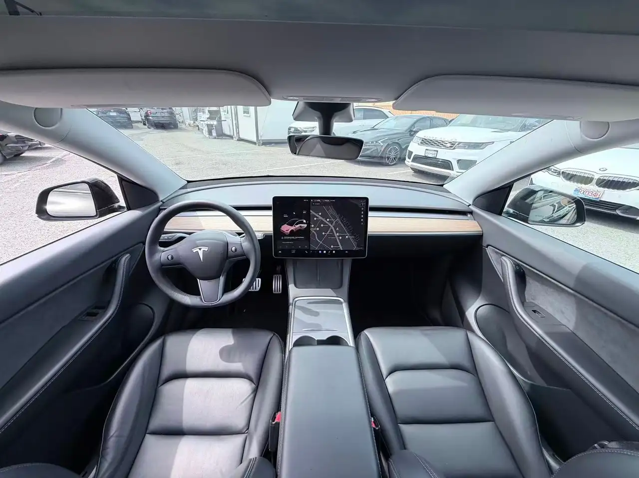 Tesla Model Y photo Tesla Model Y