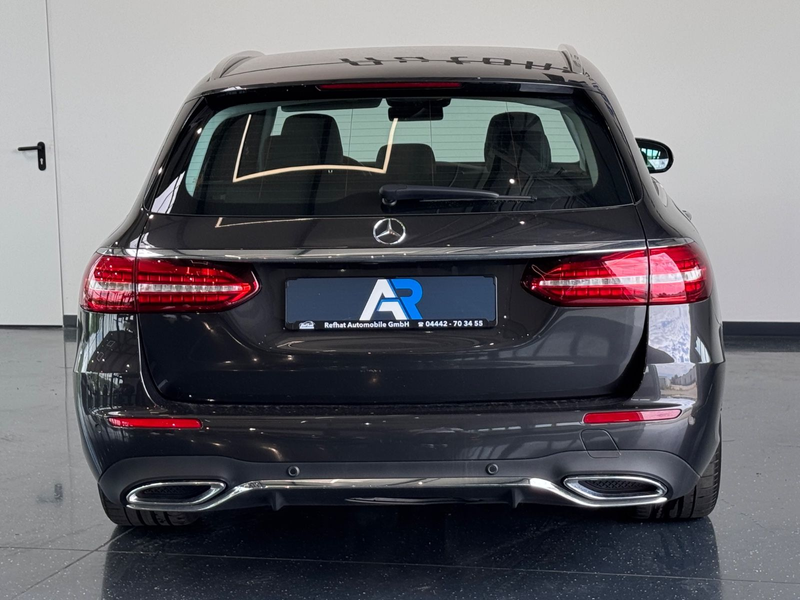 Mercedes-Benz E 220 dT*AMG*WIDESCREEN*LED HIGH PERF*BURMEST*360 — photo 9