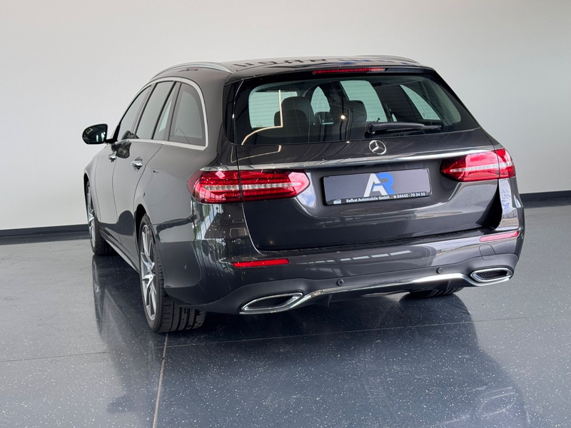 Mercedes-Benz E 220 dT*AMG*WIDESCREEN*LED HIGH PERF*BURMEST*360 — photo 10