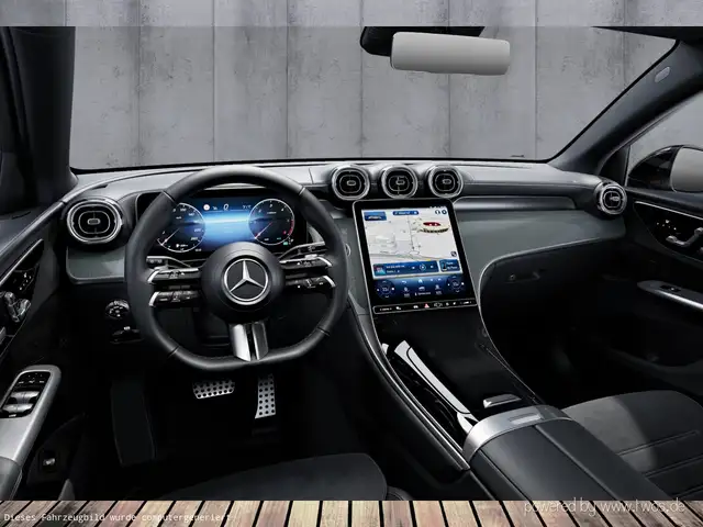 Mercedes-Benz GLC view 5