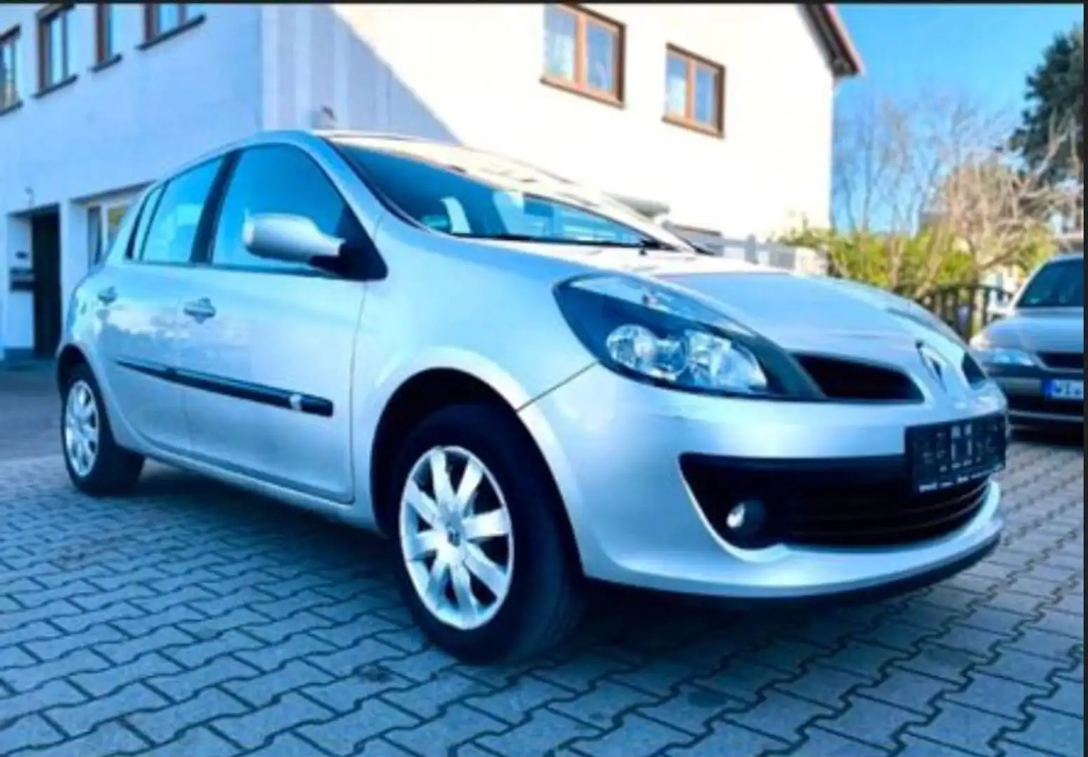 Renault Clio 1.6 16V Edition Dynamique - 1