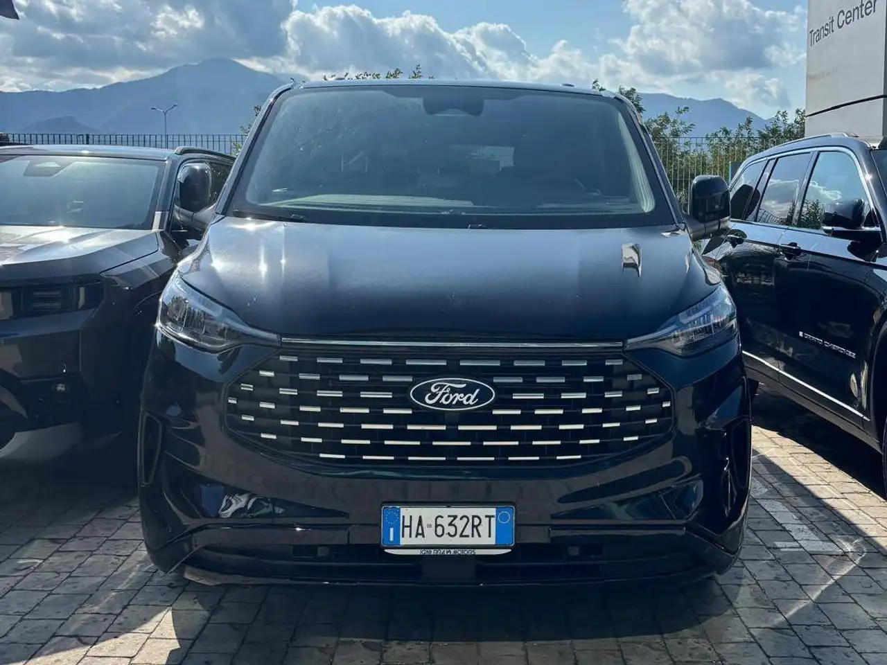 Ford Tourneo Custom 2026