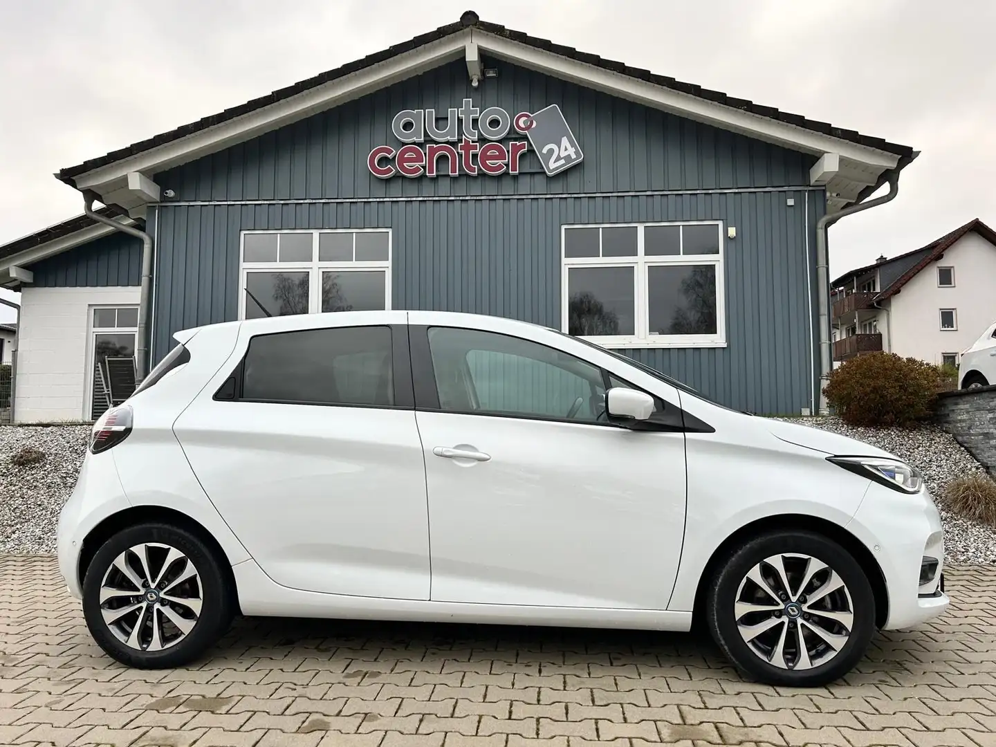 Renault ZOE Intens°52 kWh°CCS°BOSE°Kamera°Winterpaket° Weiß - 2