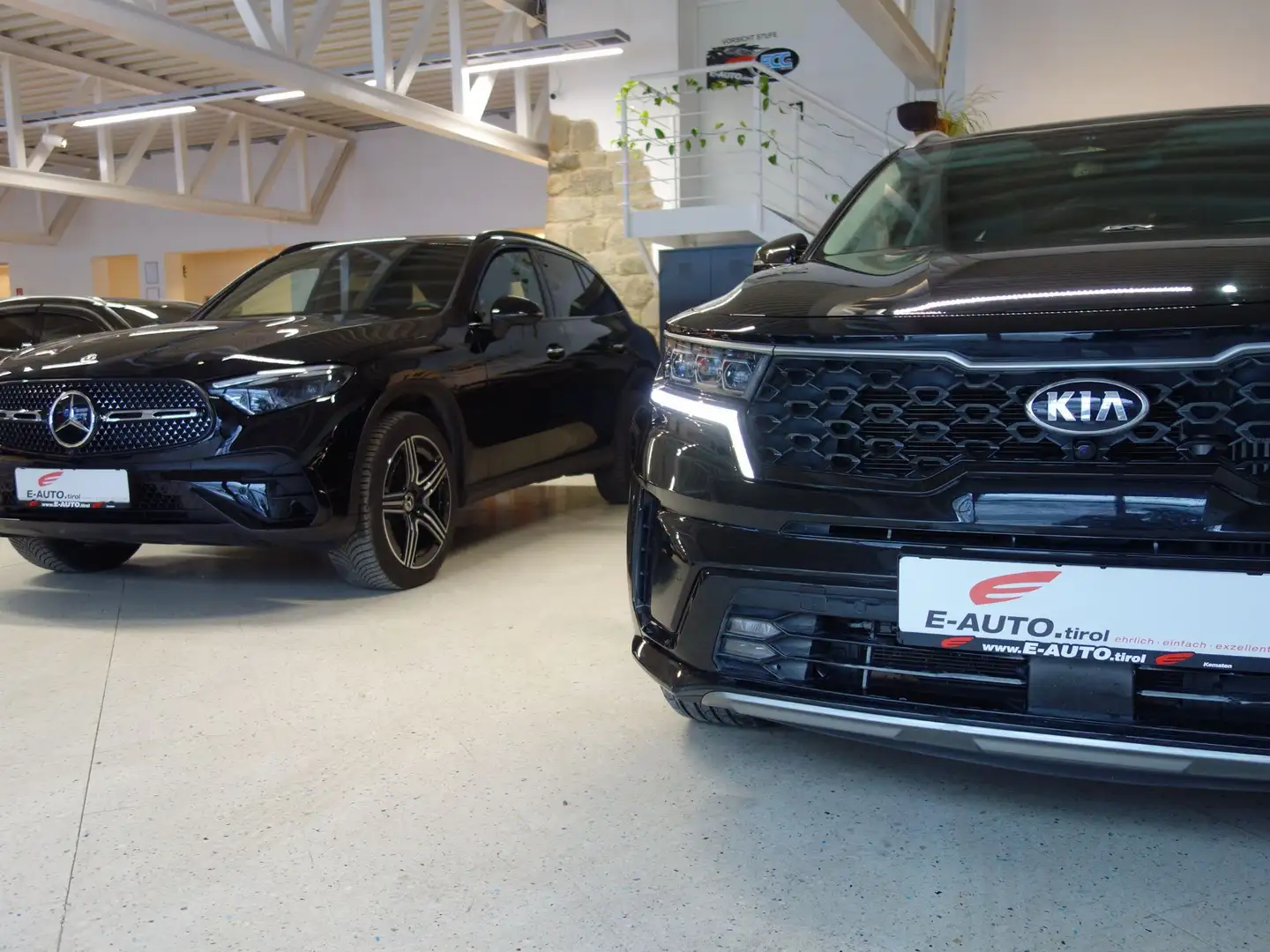 Kia Sorento Plug-In Hybrid AWD Gold Aut. *PREMIUM PAKET *VOLL Schwarz - 2