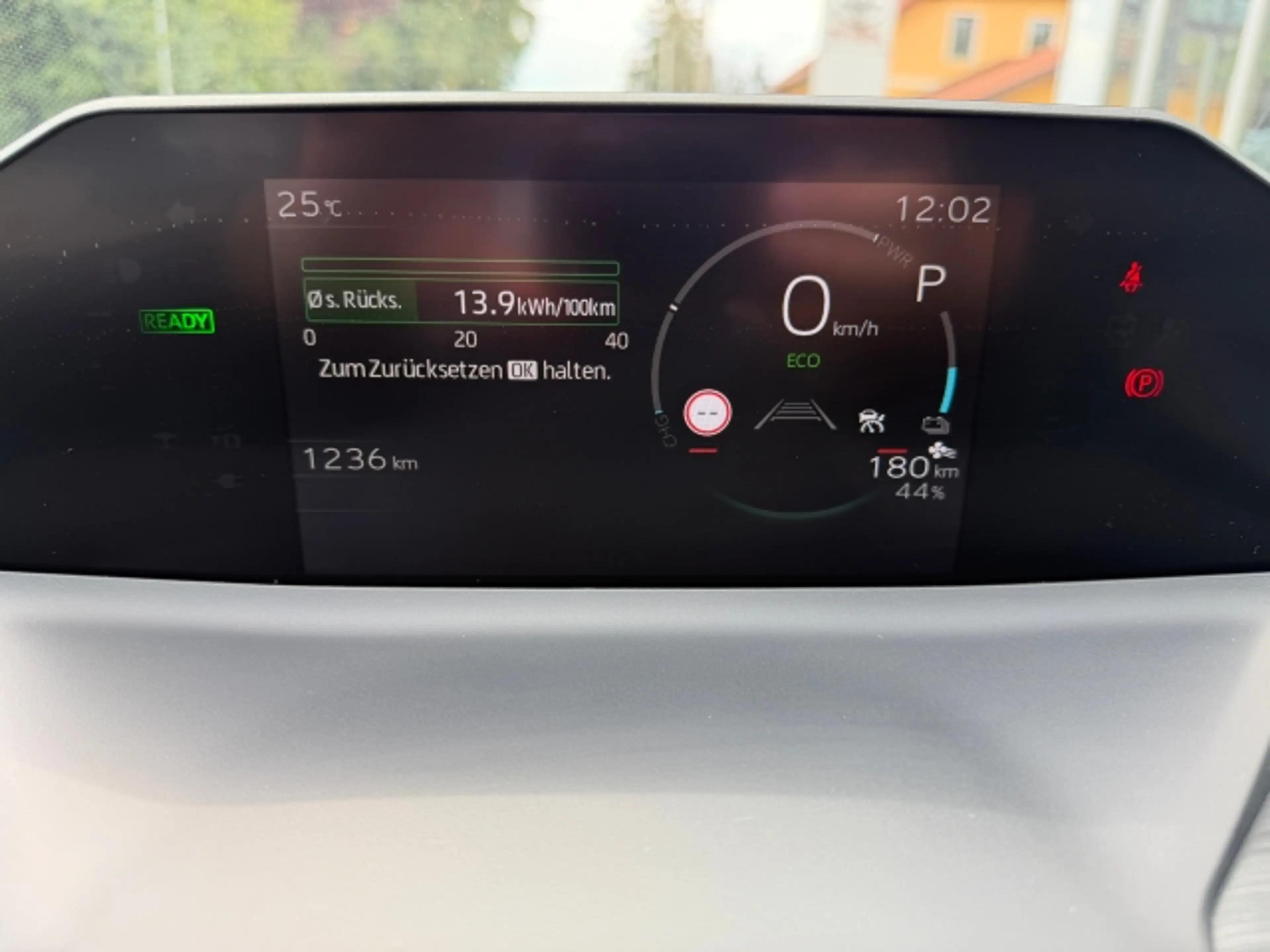 Toyota C-HR+ C-HR+ 4x2 Teamplayer — photo 11