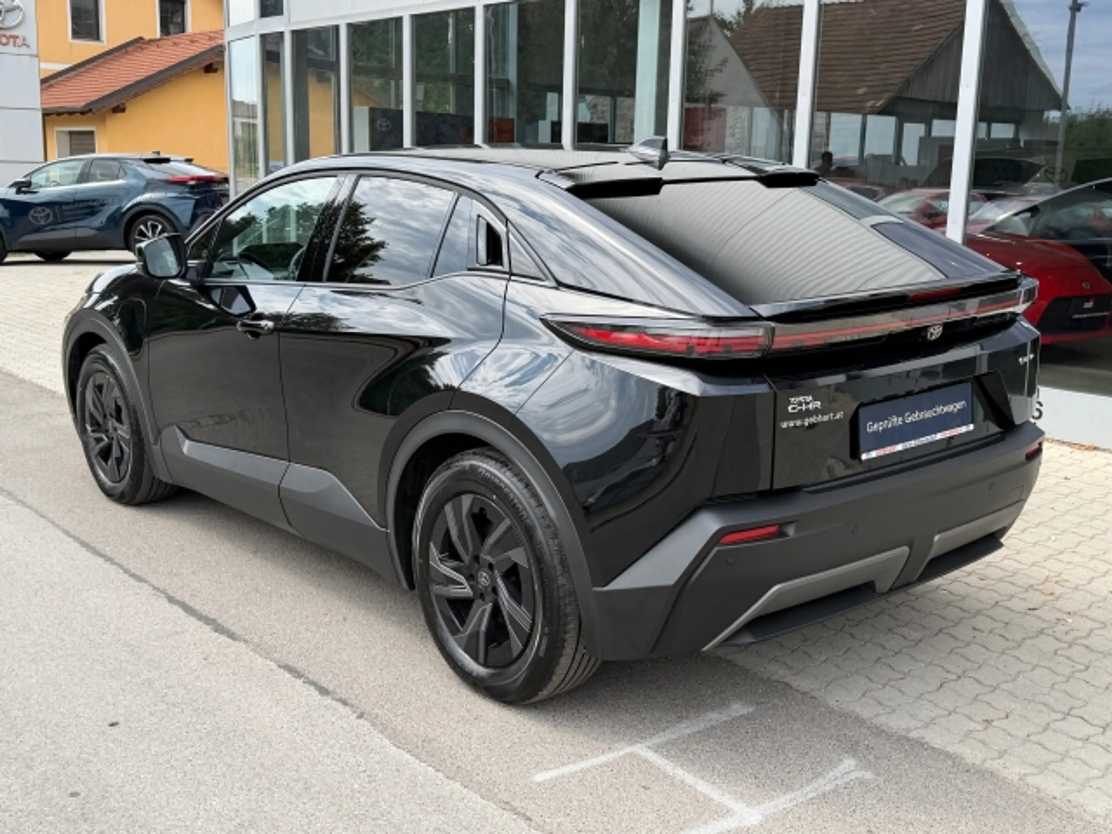 Toyota C-HR+ C-HR+ 4x2 Teamplayer — photo 5