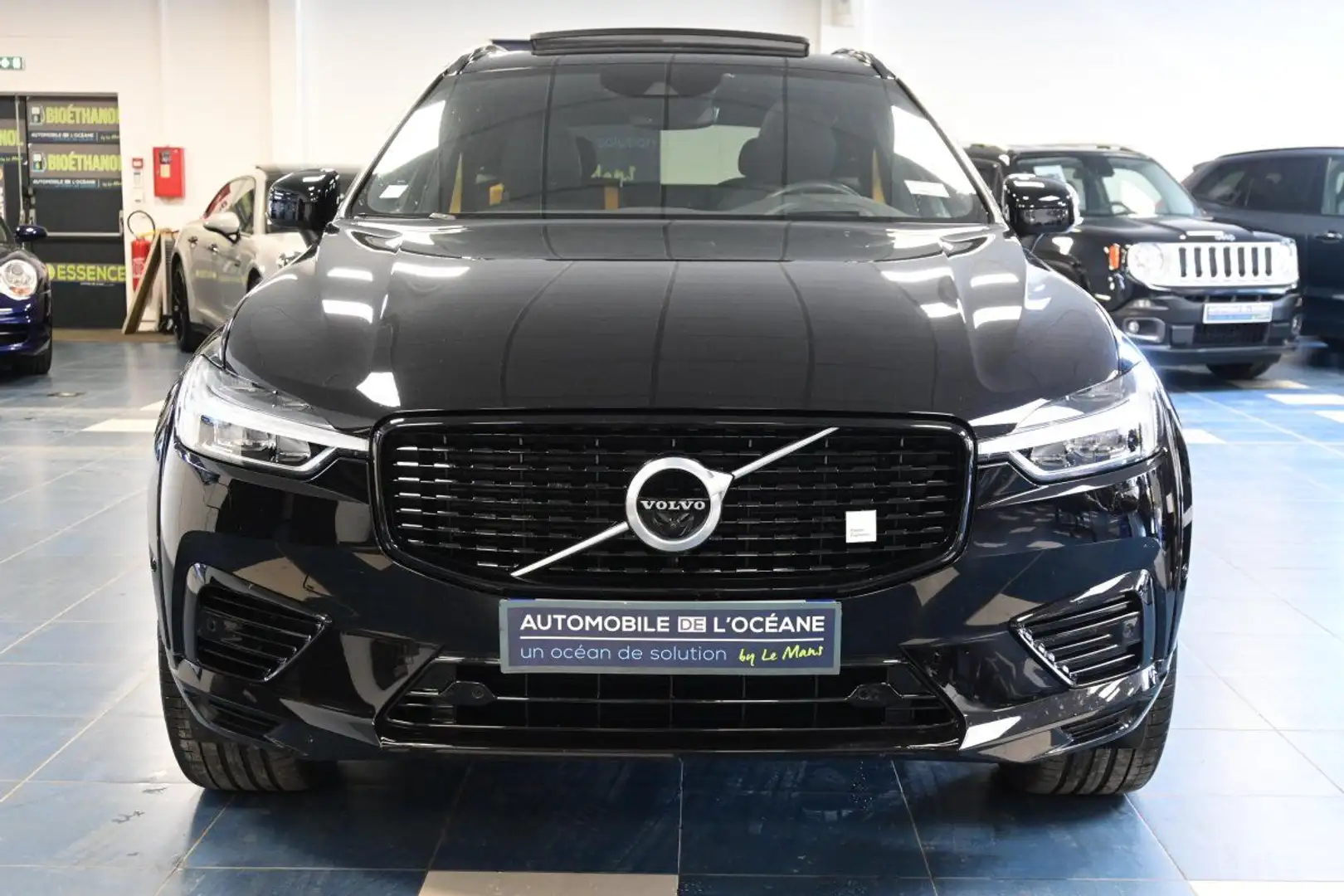 Volvo XC60 T8 AWD 318 ch + 87 ch Geartronic 8 Polestar Engine Noir - 2