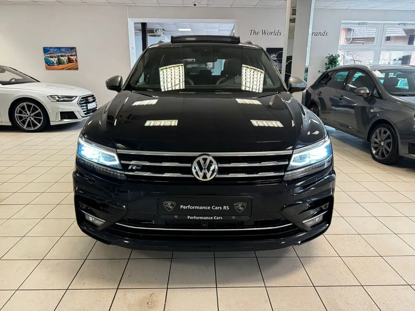 Volkswagen Tiguan Allspace Highline 4Motion Schwarz - 2