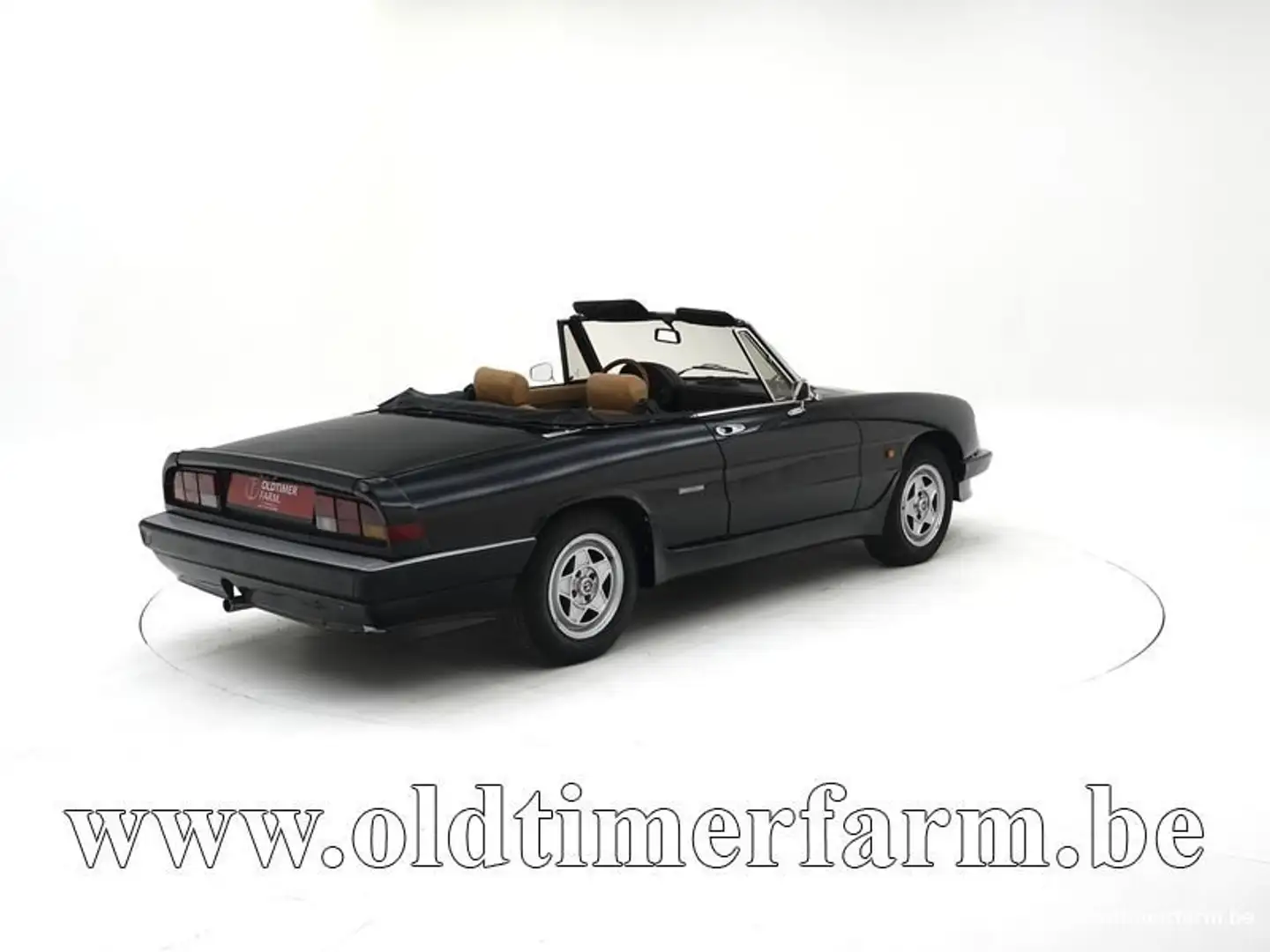 Alfa Romeo Spider 3 '88 CH0622 Noir - 2