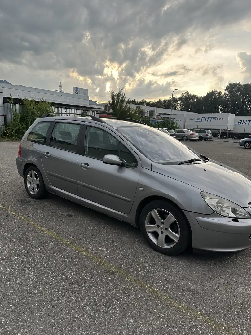Peugeot 307 HDi 110 Premium - 2