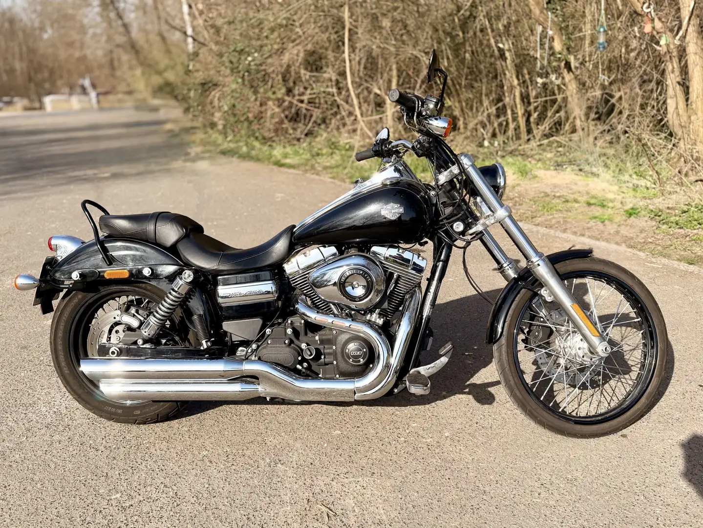 Harley-Davidson Dyna Wide Glide Deutsches Fahrzeug, Erstbesitz, Top mit Koffern! Negro - 1