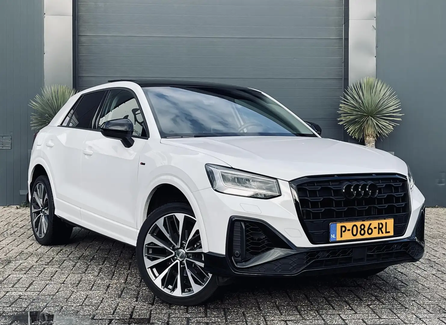Audi Q2 35 TFSI Pano Automaat s-Line Led Pano/Navi/Camera/ Blanc - 1