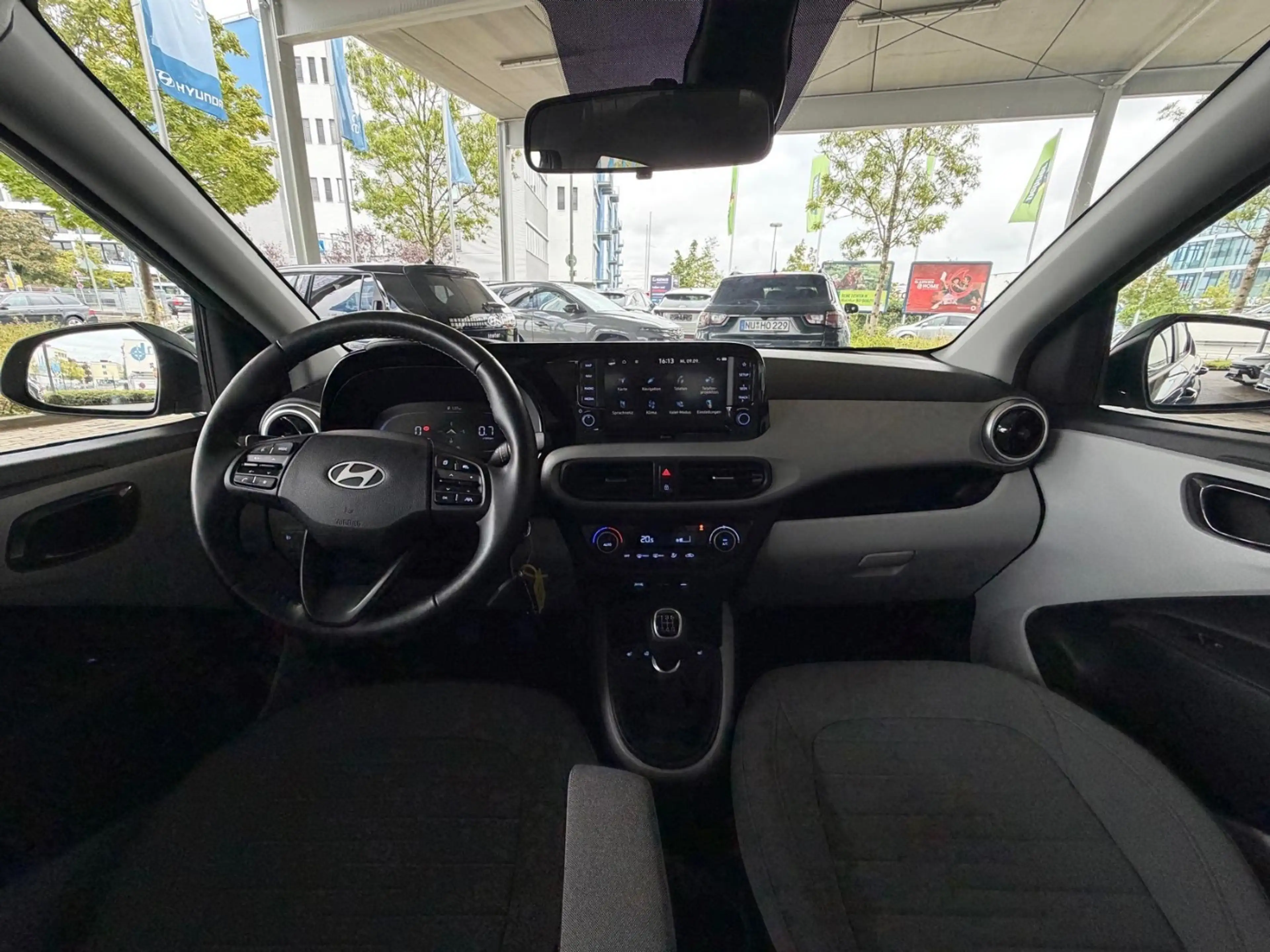 Hyundai i10 1.2 Prime Facelift Fernlichtass. Kam. KlimaA — photo 12