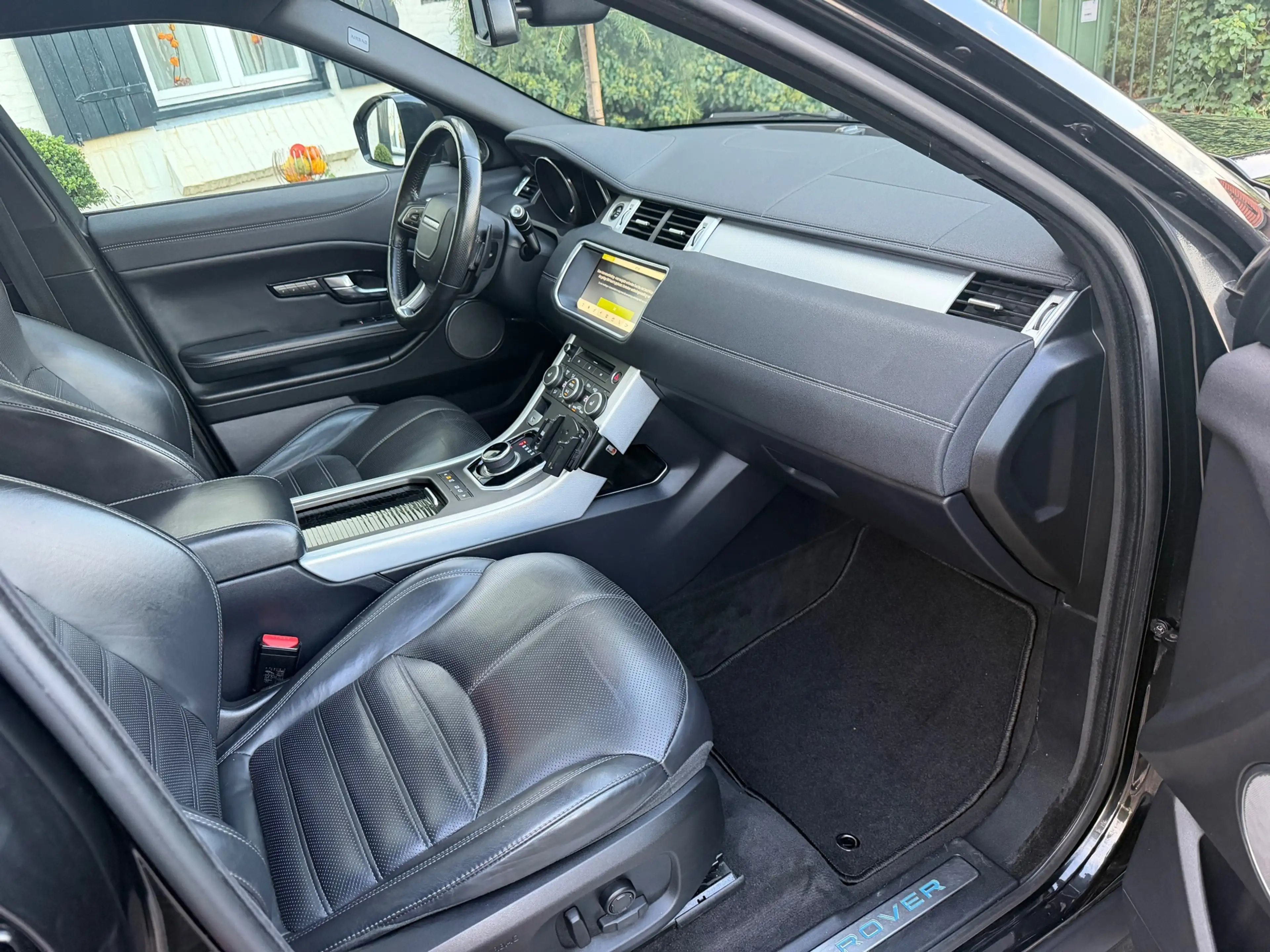 Land Rover Range Rover Evoque 2.0 TD4 Autobiography — photo 10