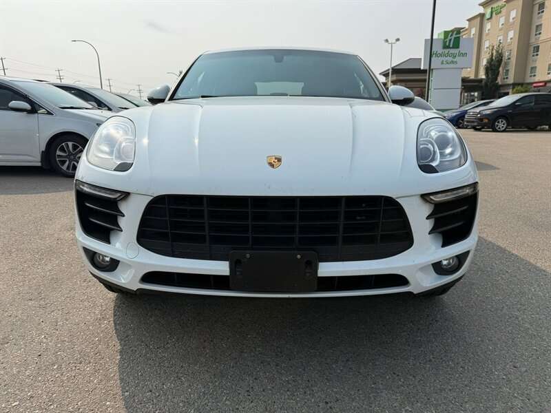 2016 Porsche Macan S alt 2